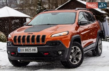 Внедорожник / Кроссовер Jeep Cherokee 2015 в Львове