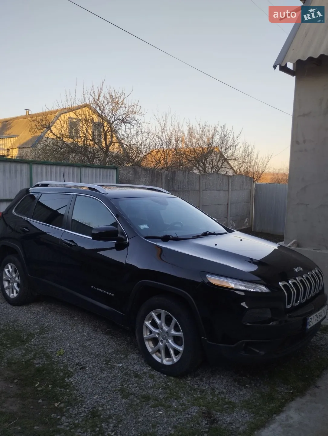 2017 Jeep Cherokee - мініатюра 14