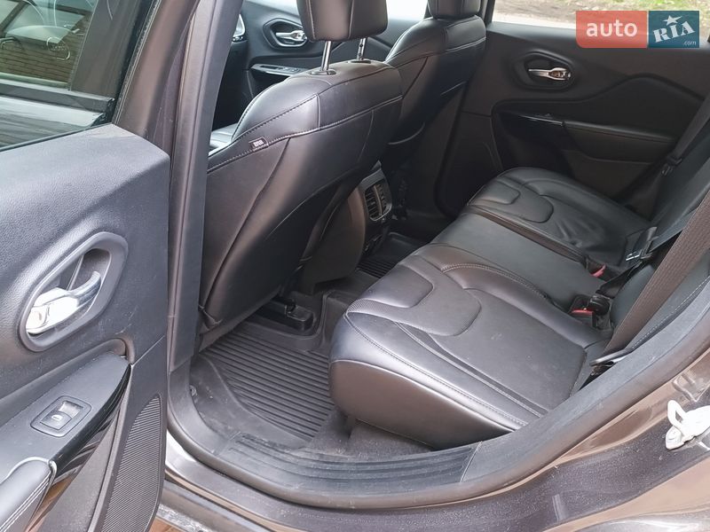 Позашляховик / Кросовер Jeep Cherokee 2022 в Запоріжжі