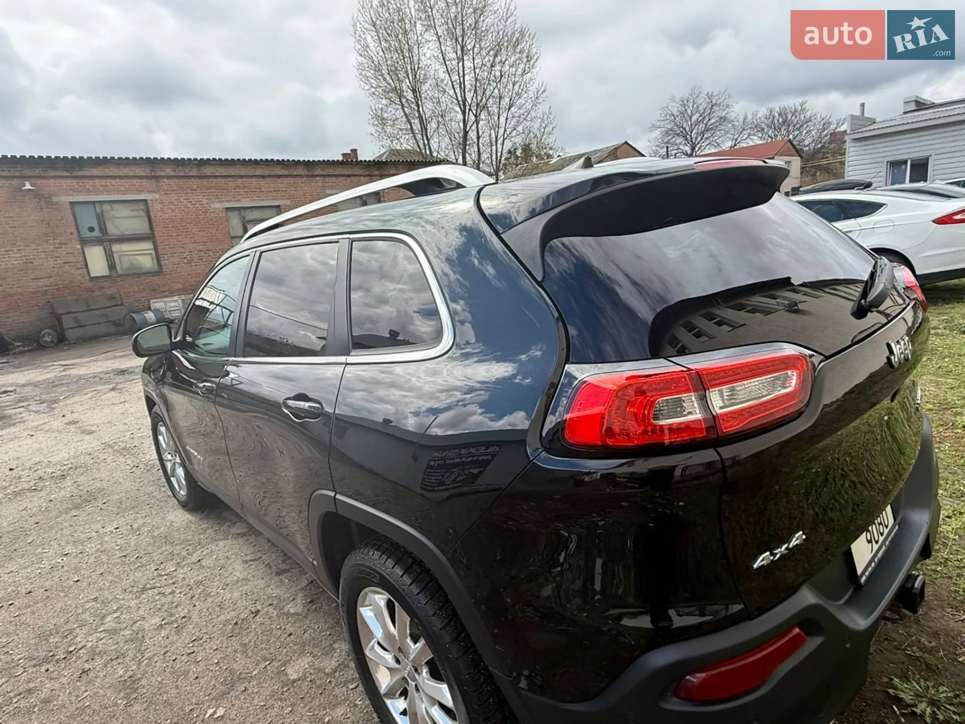 2016 Jeep Cherokee - мініатюра 12
