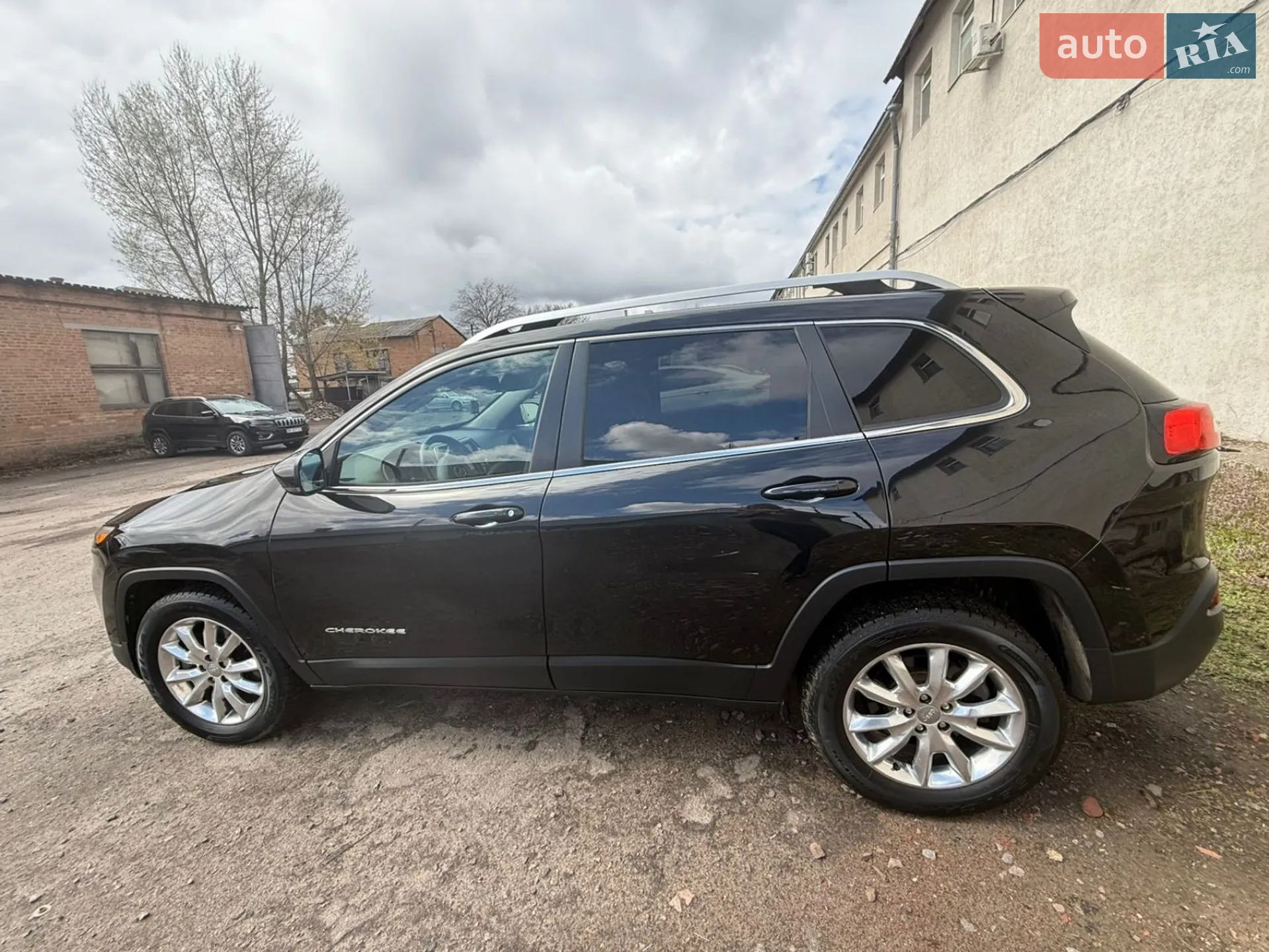 2016 Jeep Cherokee - мініатюра 13