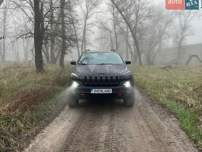 Внедорожник / Кроссовер Jeep Cherokee 2016 в Киеве фото 6 Внедорожник / Кроссовер Jeep Cherokee 2016 в Киеве
