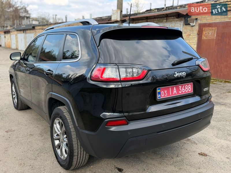 Внедорожник / Кроссовер Jeep Cherokee 2019 в Киеве