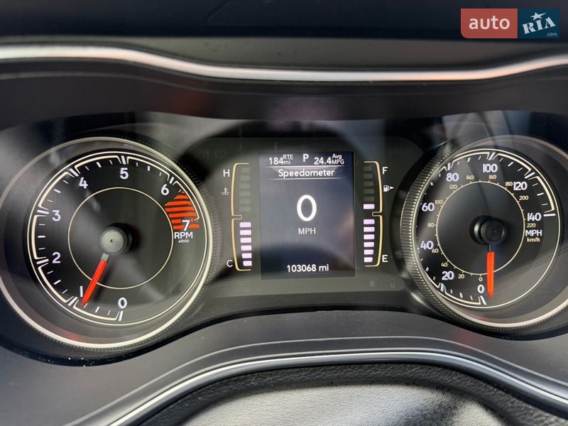 Внедорожник / Кроссовер Jeep Cherokee 2019 в Киеве