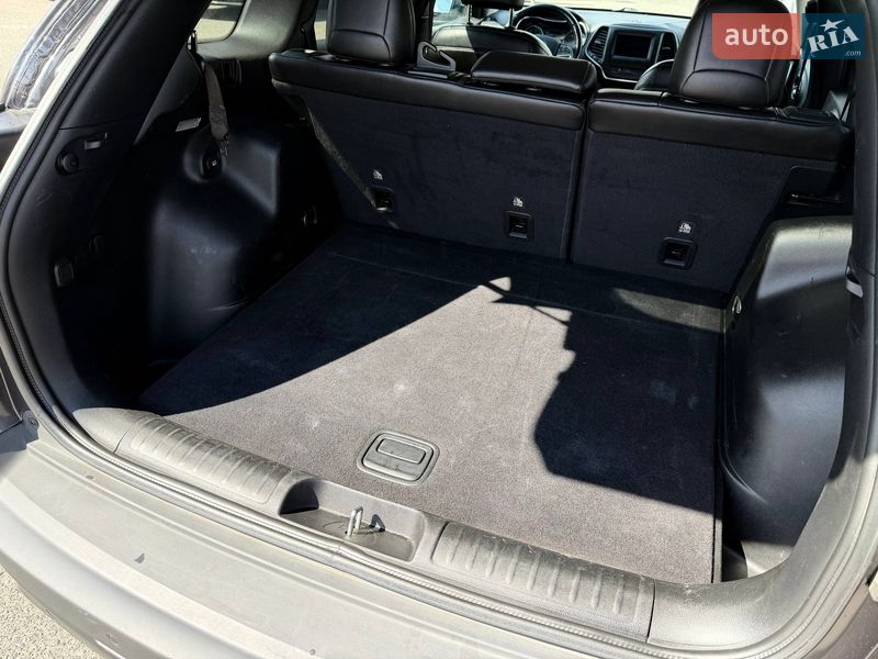 Внедорожник / Кроссовер Jeep Cherokee 2018 в Кривом Роге фото 32 Внедорожник / Кроссовер Jeep Cherokee 2018 в Кривом Роге