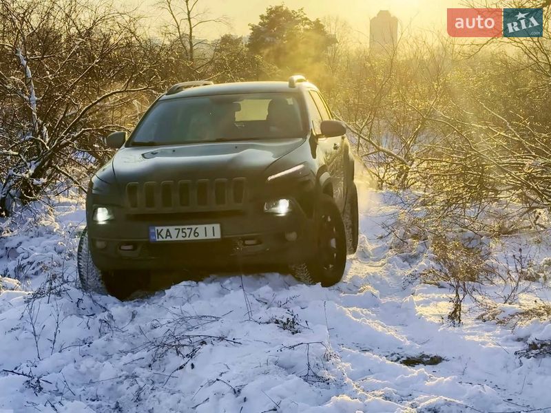 Внедорожник / Кроссовер Jeep Cherokee 2016 в Киеве фото 5 Внедорожник / Кроссовер Jeep Cherokee 2016 в Киеве