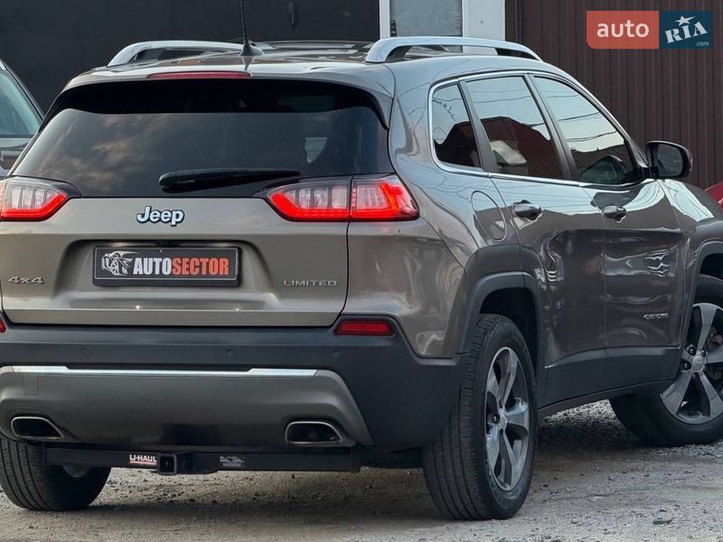 Внедорожник / Кроссовер Jeep Cherokee 2018 в Харькове