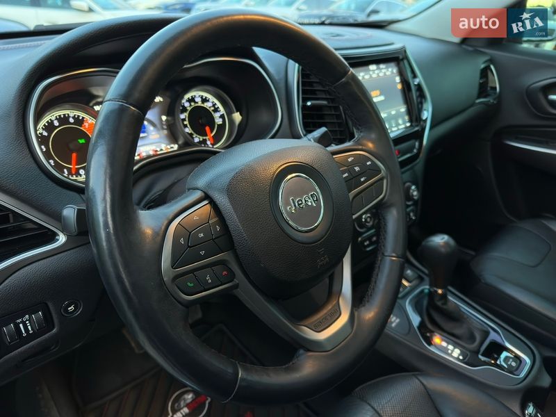 Внедорожник / Кроссовер Jeep Cherokee 2018 в Харькове