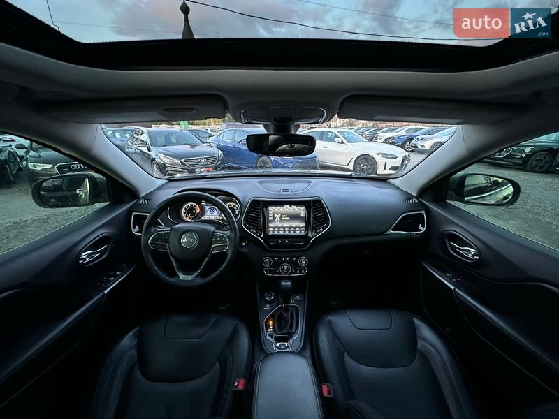 Внедорожник / Кроссовер Jeep Cherokee 2018 в Харькове