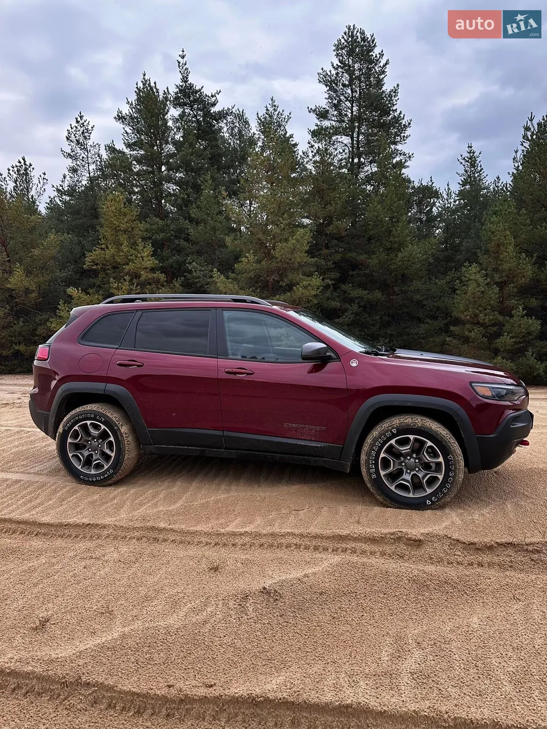 2020 Jeep Cherokee - мініатюра 5