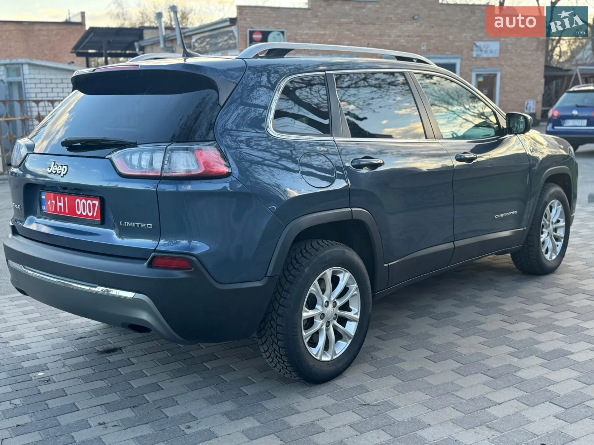 2019 Jeep Cherokee - мініатюра 14