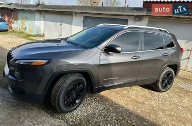 Внедорожник / Кроссовер Jeep Cherokee 2016 в Ивано-Франковске