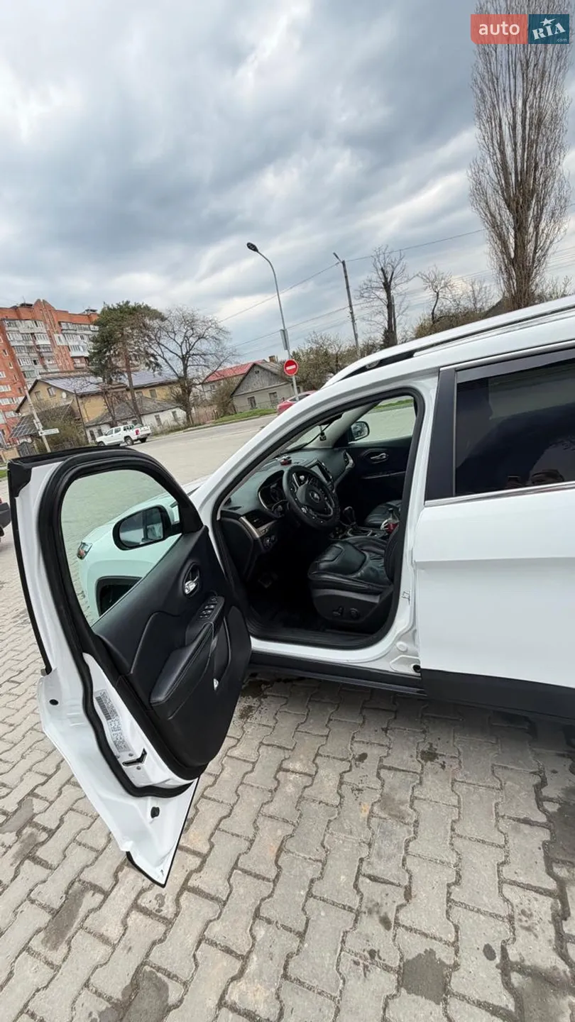 2015 Jeep Cherokee - мініатюра 17
