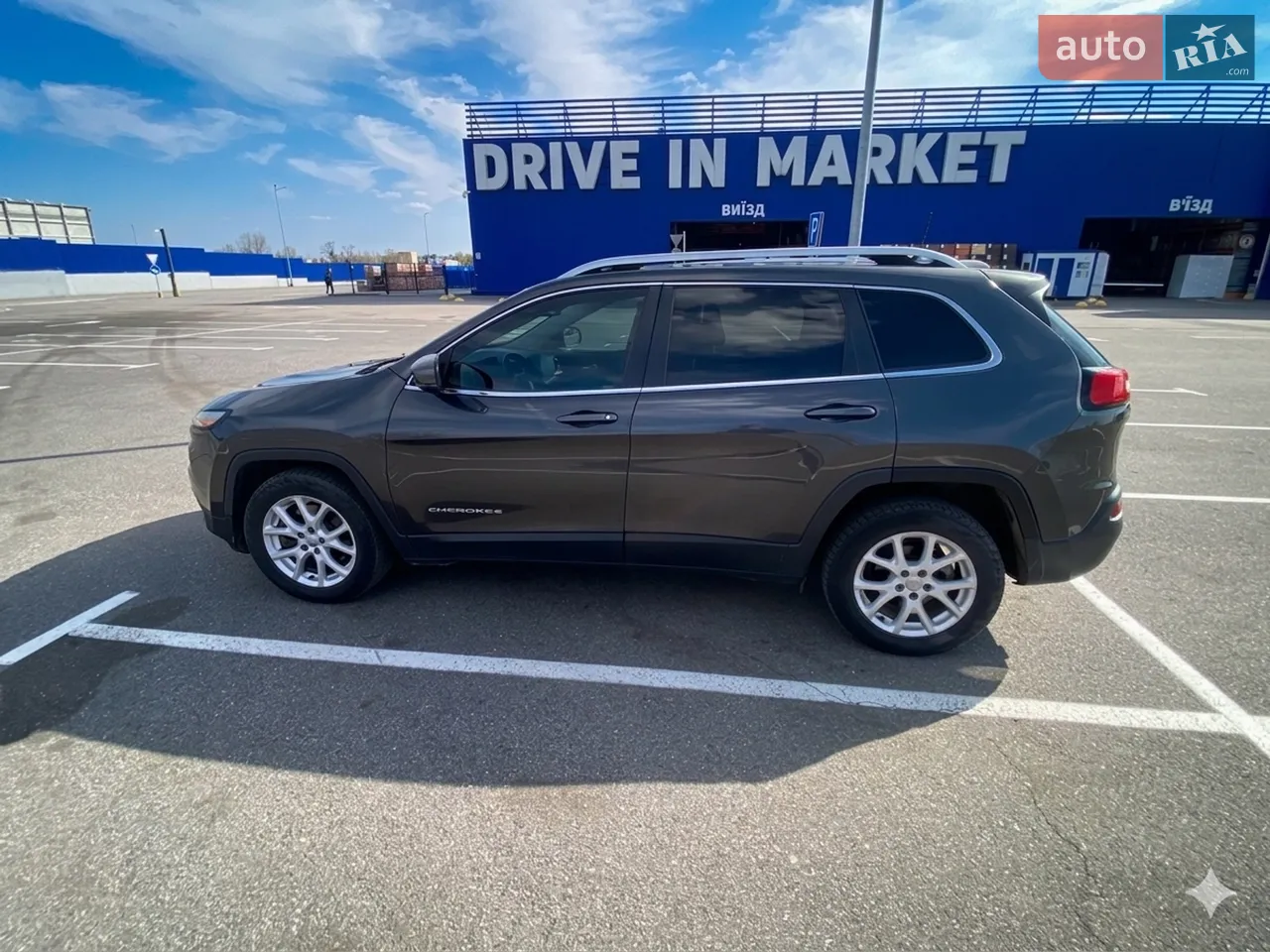 2015 Jeep Cherokee - мініатюра 18