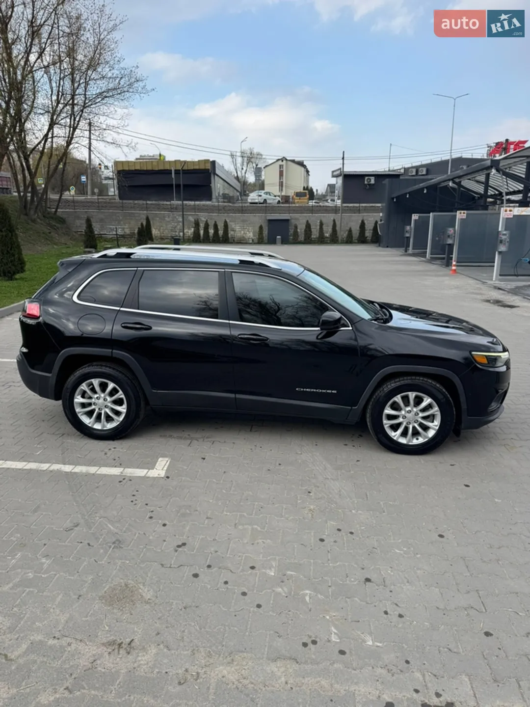 2019 Jeep Cherokee - мініатюра 4