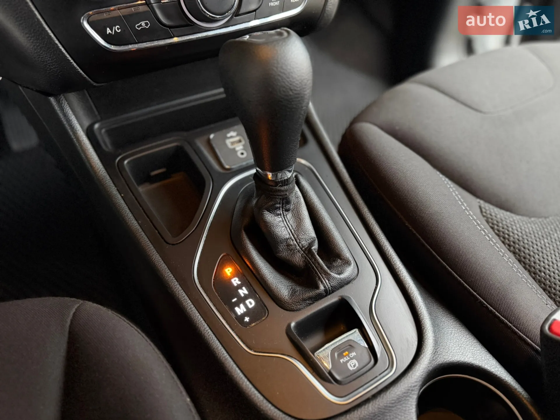 2019 Jeep Cherokee - мініатюра 46