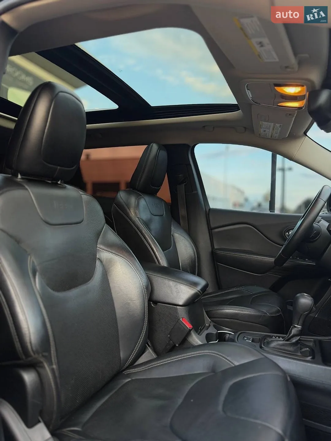 2013 Jeep Cherokee - мініатюра 30