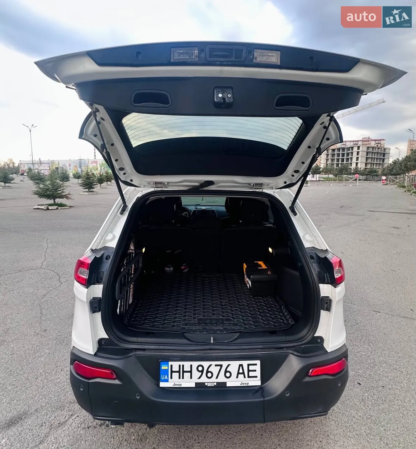2016 Jeep Cherokee - мініатюра 8