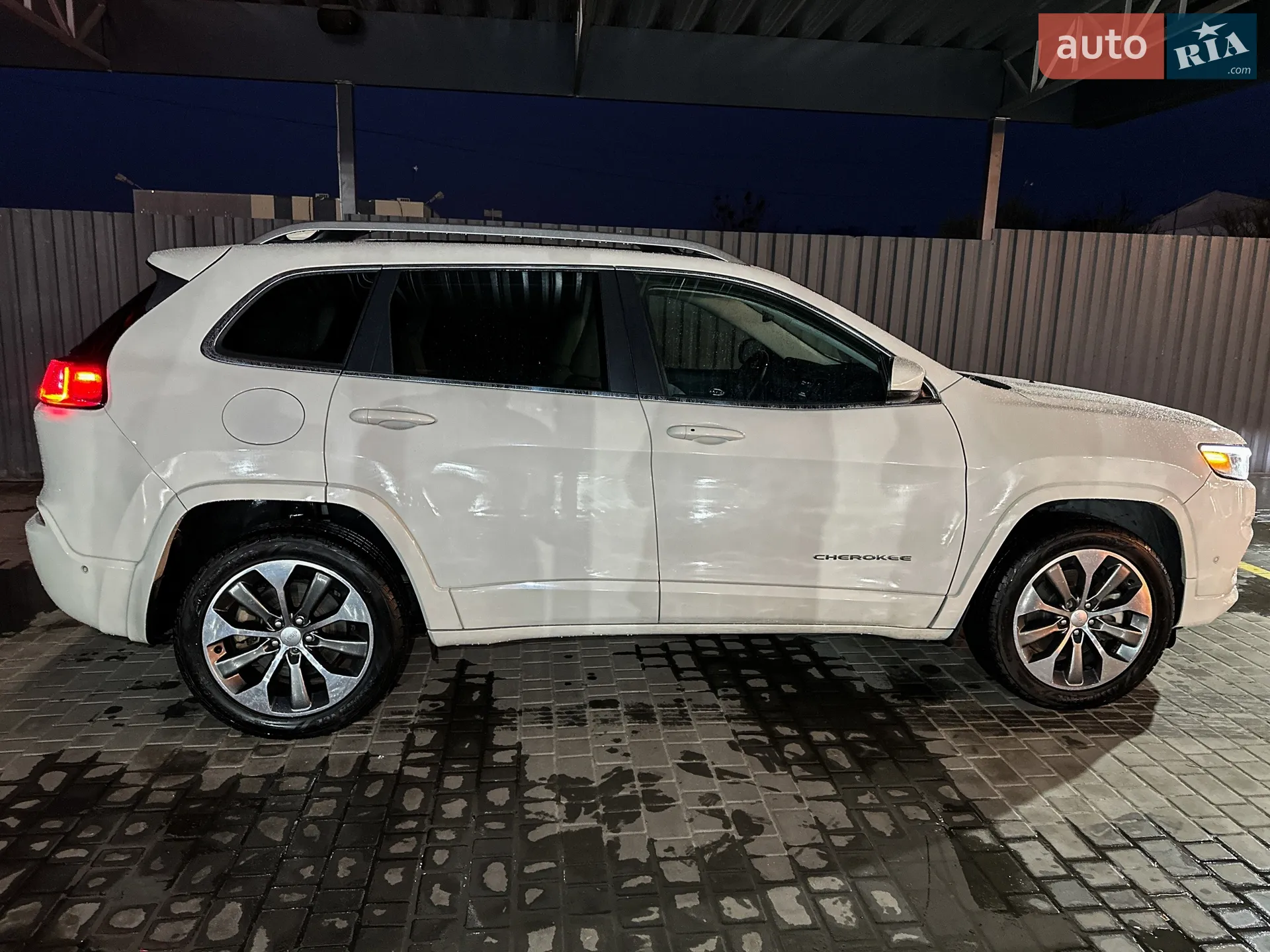 2018 Jeep Cherokee - мініатюра 12