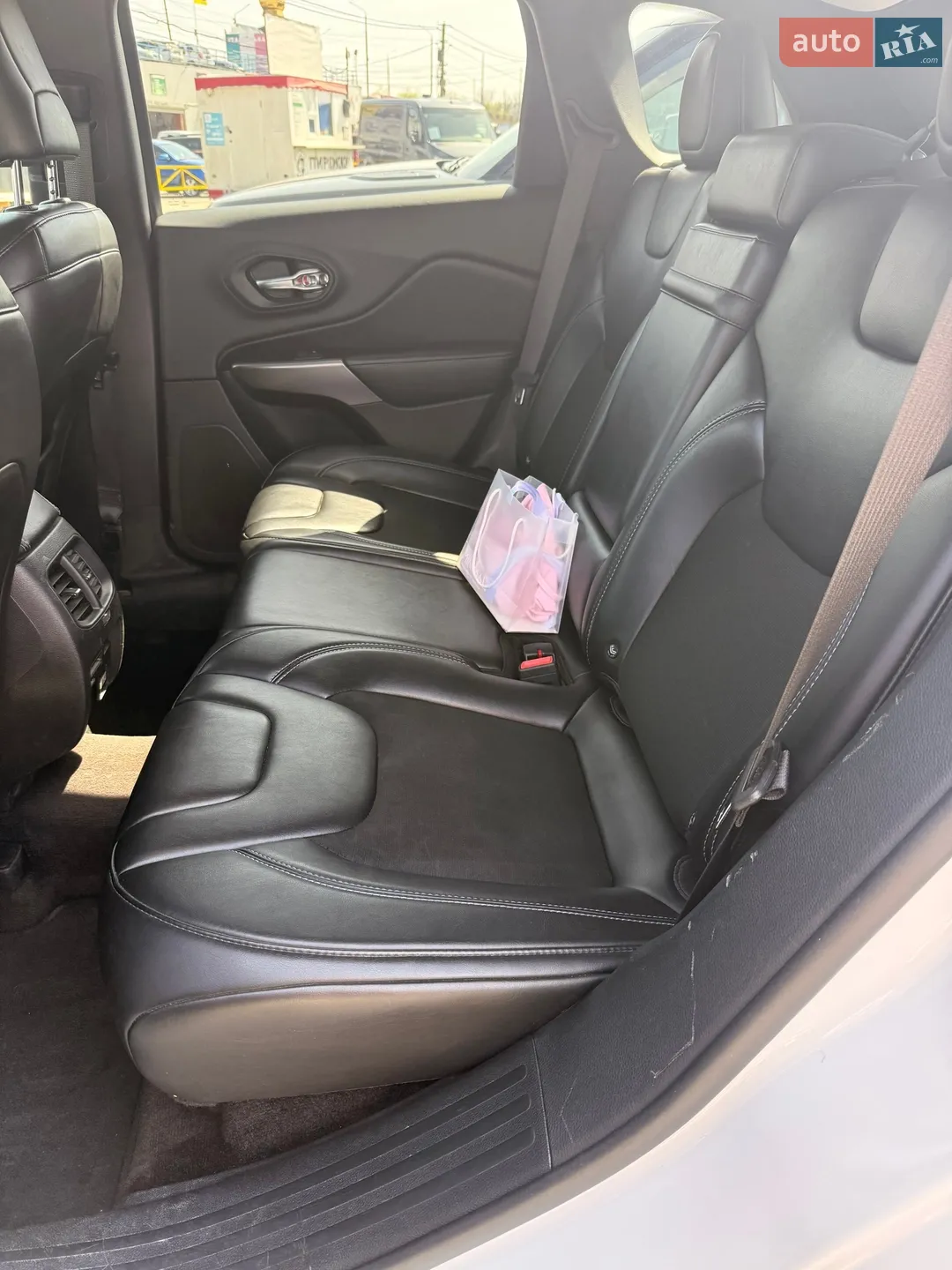 2018 Jeep Cherokee - мініатюра 18
