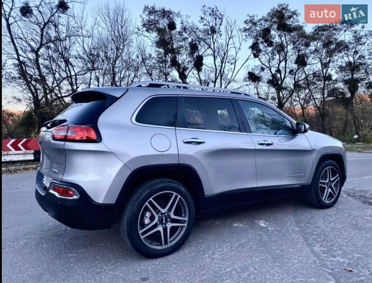 2015 Jeep Cherokee - мініатюра 21