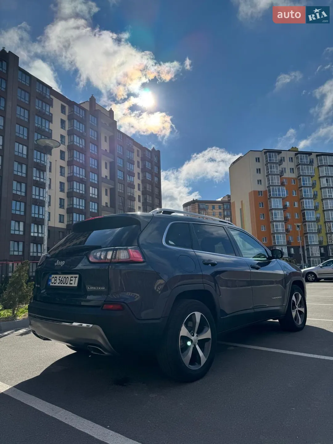 2021 Jeep Cherokee - мініатюра 4