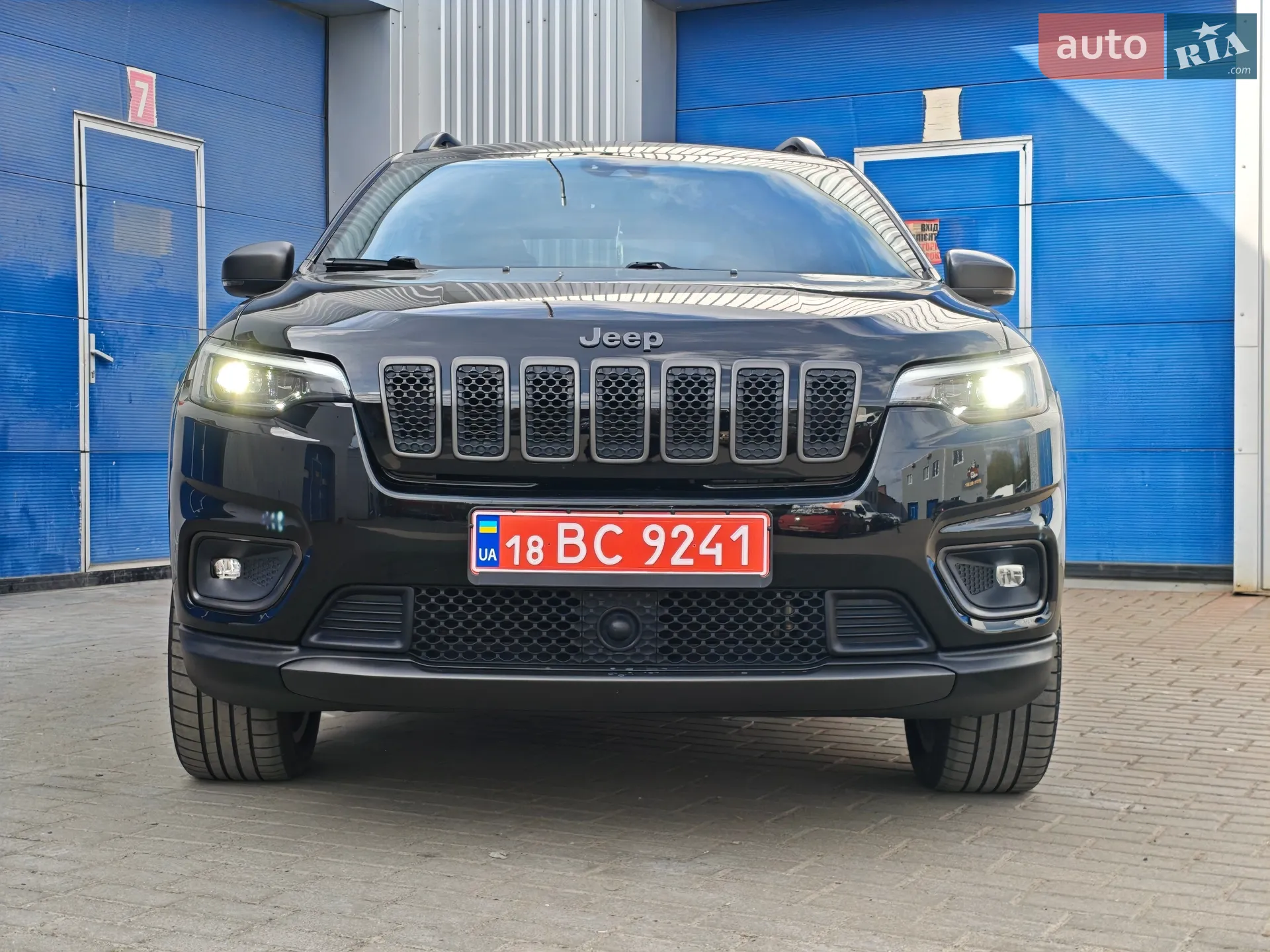 2020 Jeep Cherokee - мініатюра 3