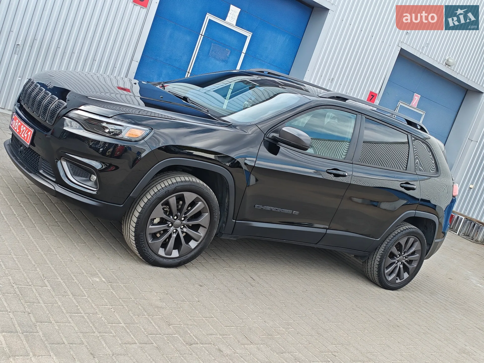 2020 Jeep Cherokee - мініатюра 36