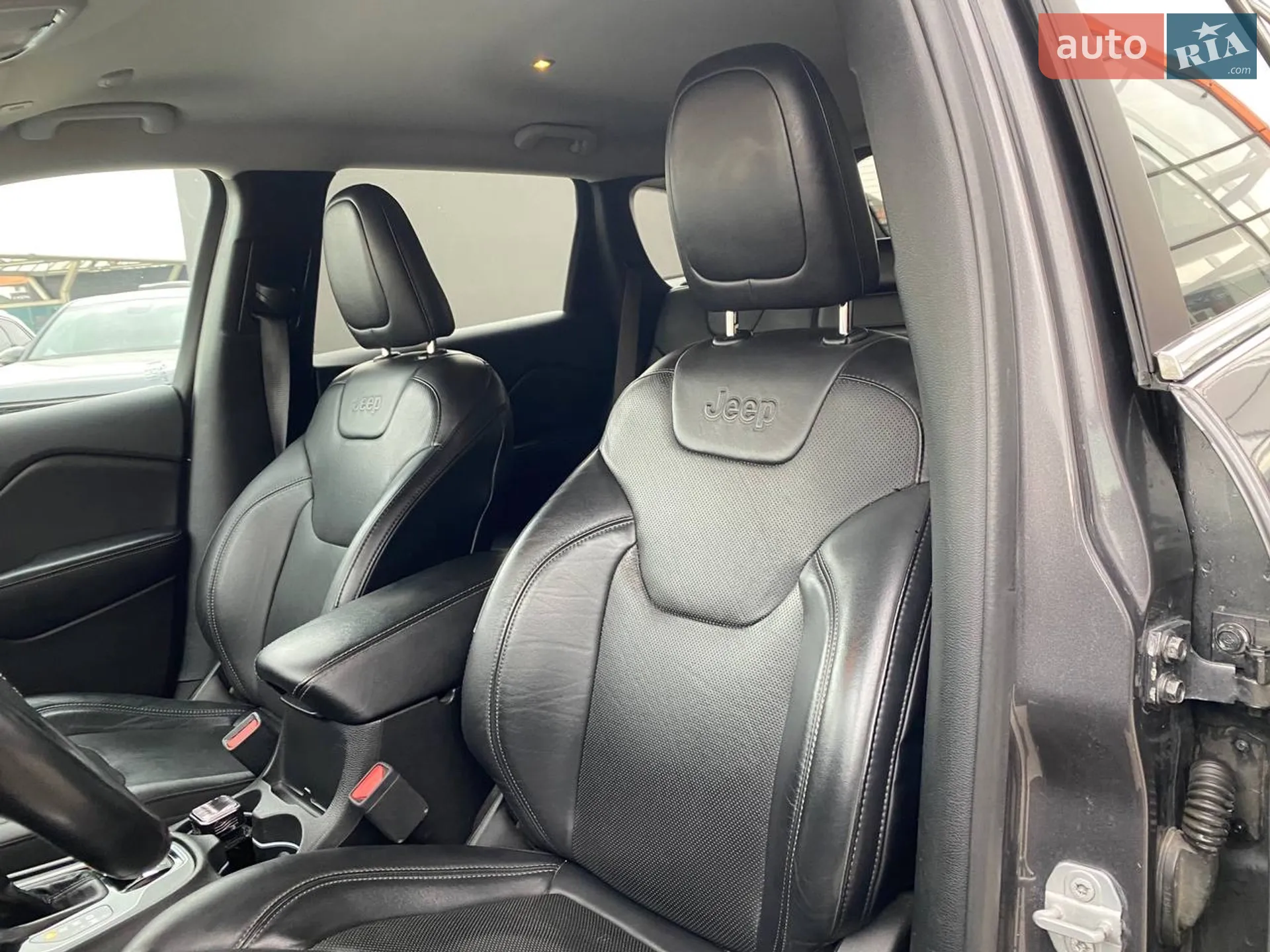 2018 Jeep Cherokee - мініатюра 20