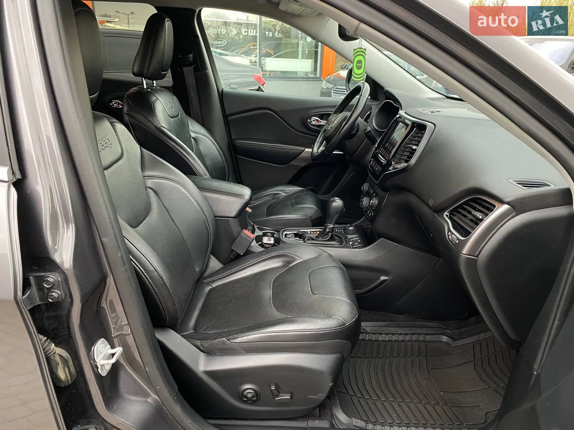 2018 Jeep Cherokee - мініатюра 25