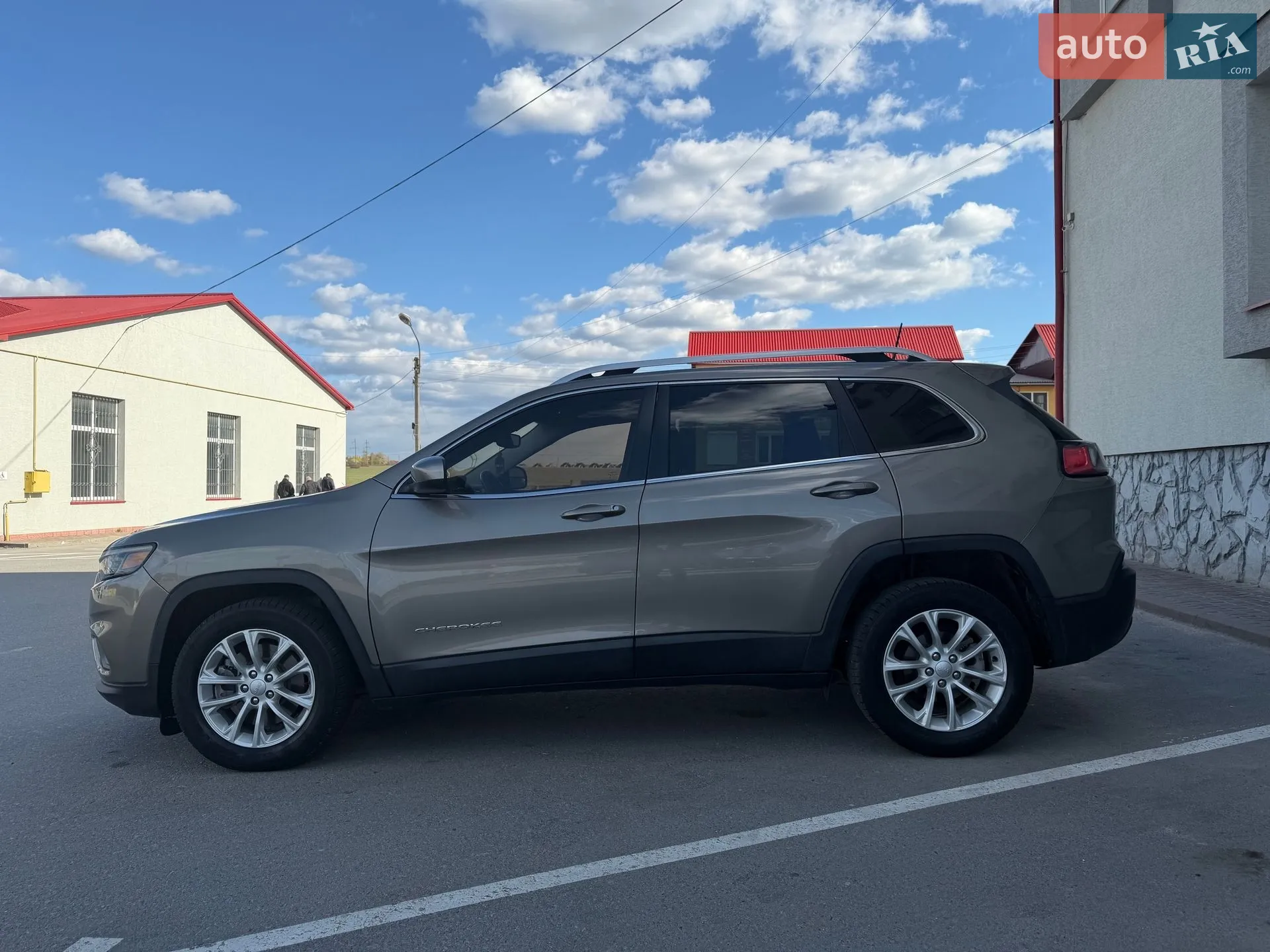2019 Jeep Cherokee - мініатюра 14