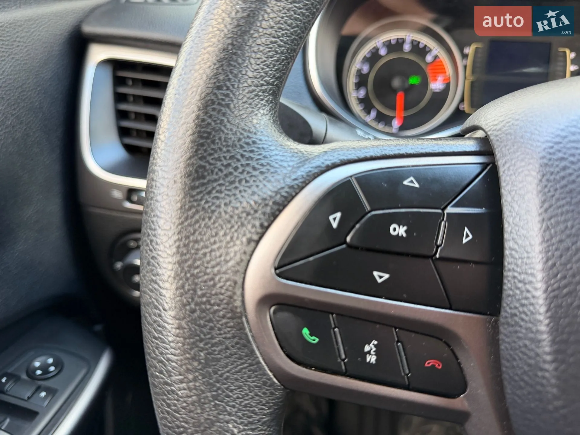 2019 Jeep Cherokee - мініатюра 55