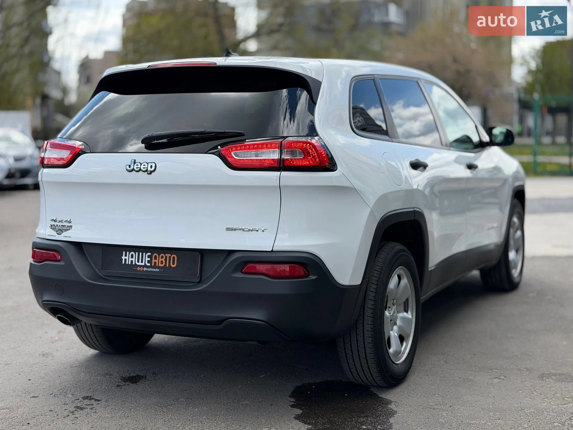 2016 Jeep Cherokee - мініатюра 11