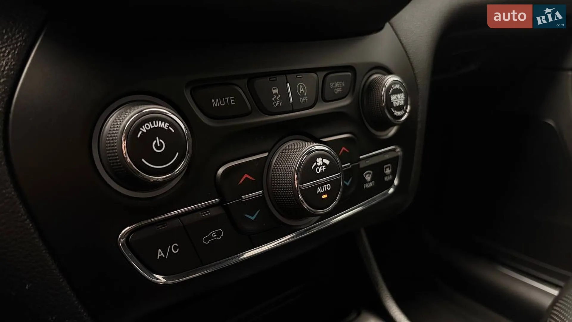 2018 Jeep Cherokee - мініатюра 23