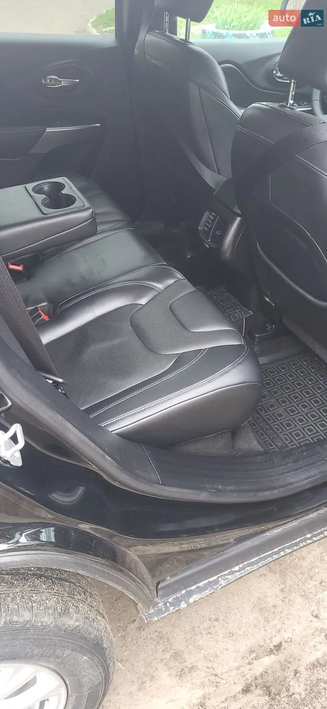 2021 Jeep Cherokee - мініатюра 5