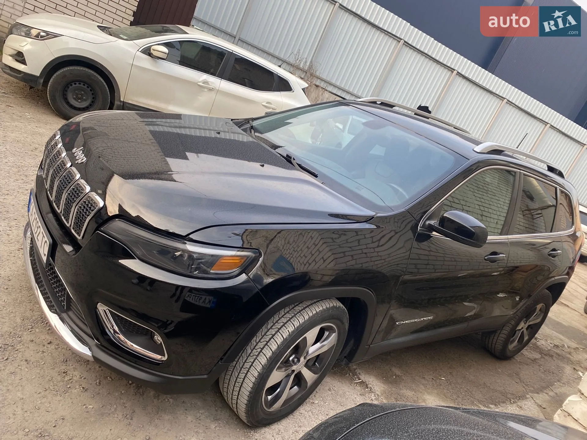2019 Jeep Cherokee - мініатюра 2