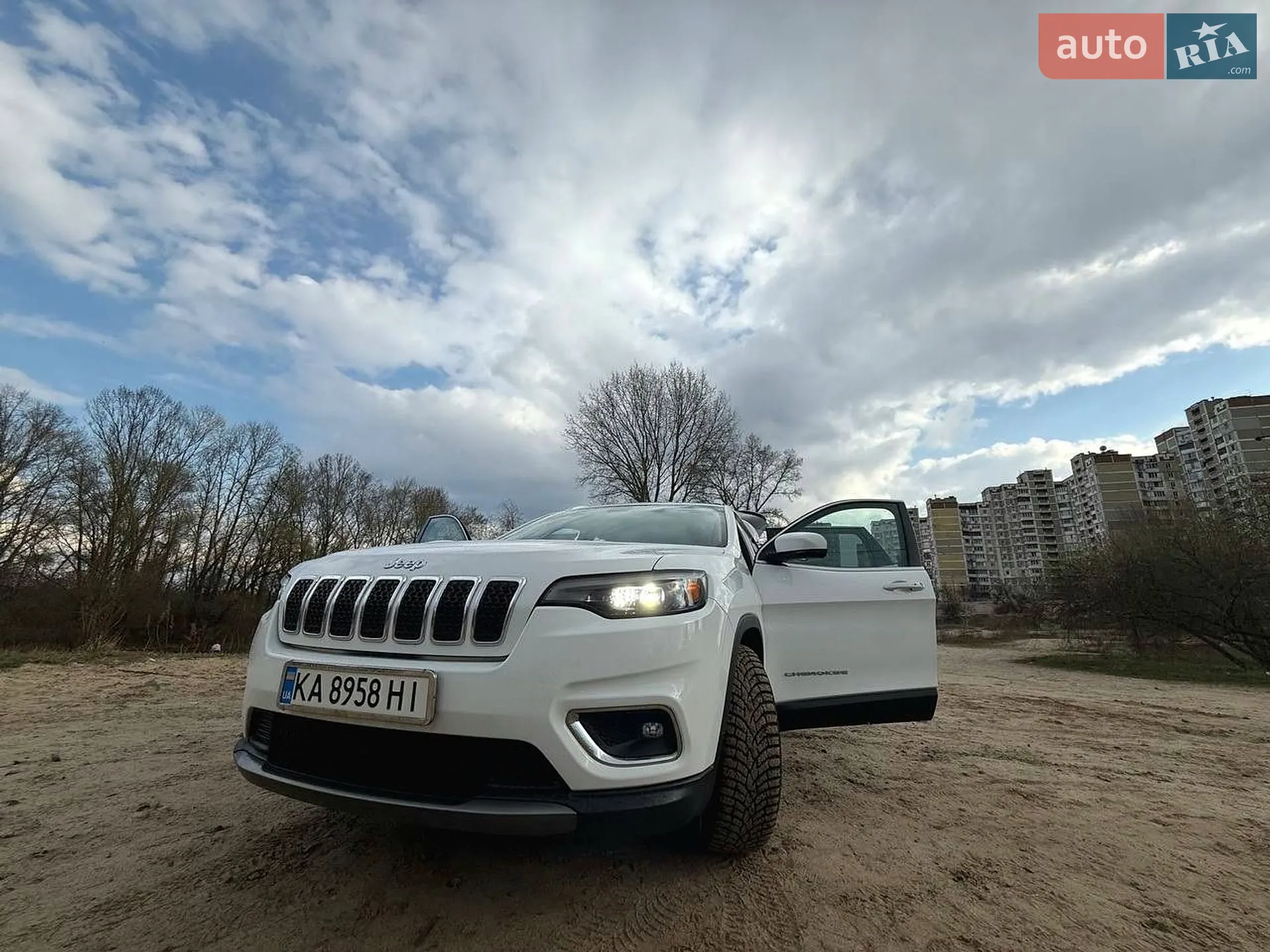 2018 Jeep Cherokee - мініатюра 3