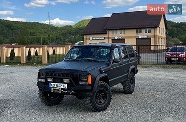 Позашляховик / Кросовер Jeep Cherokee 1993 в Довгому