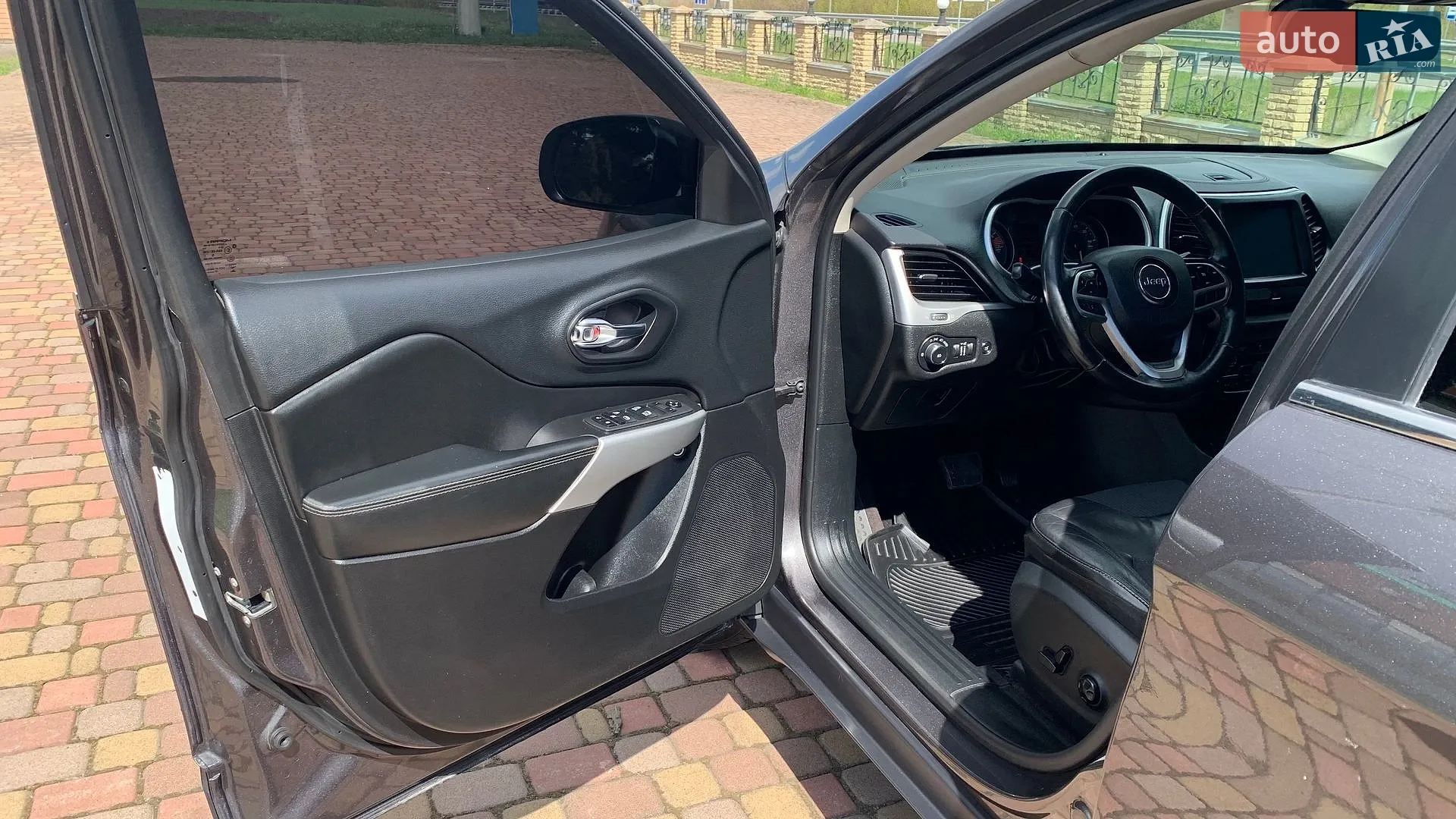 2018 Jeep Cherokee - мініатюра 18