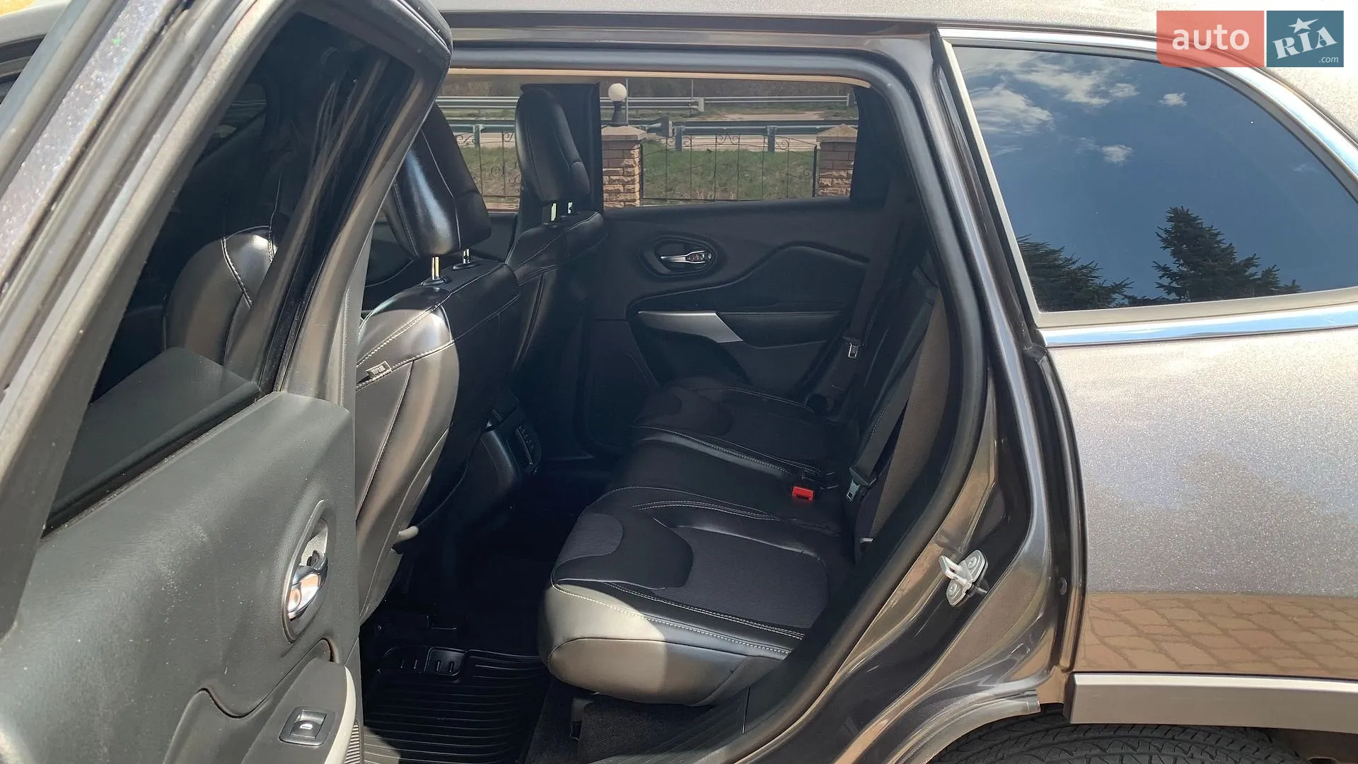 2018 Jeep Cherokee - мініатюра 22