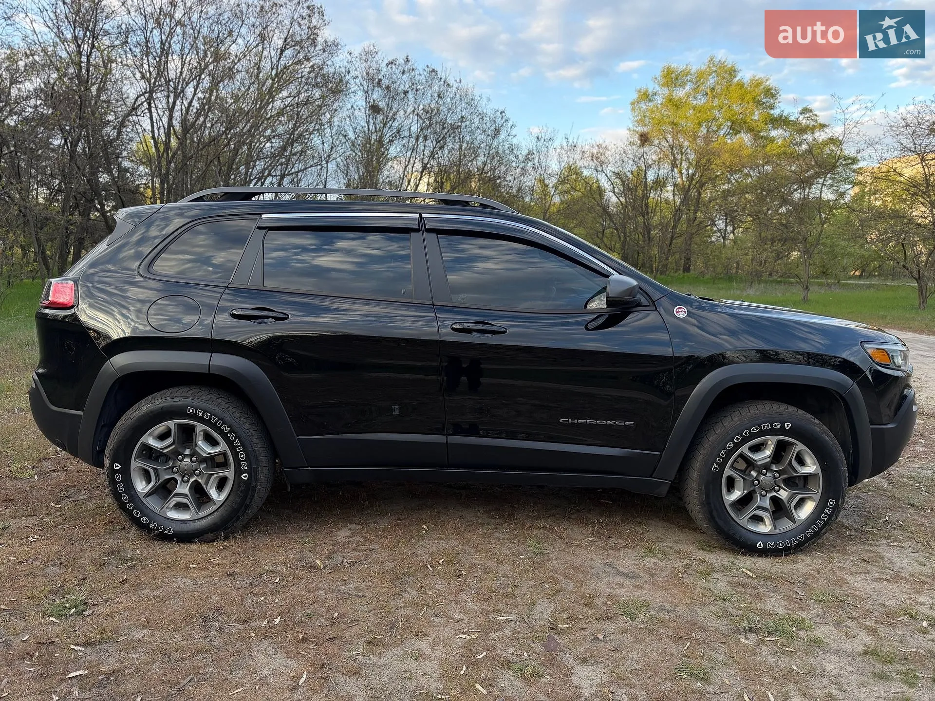2019 Jeep Cherokee - мініатюра 8