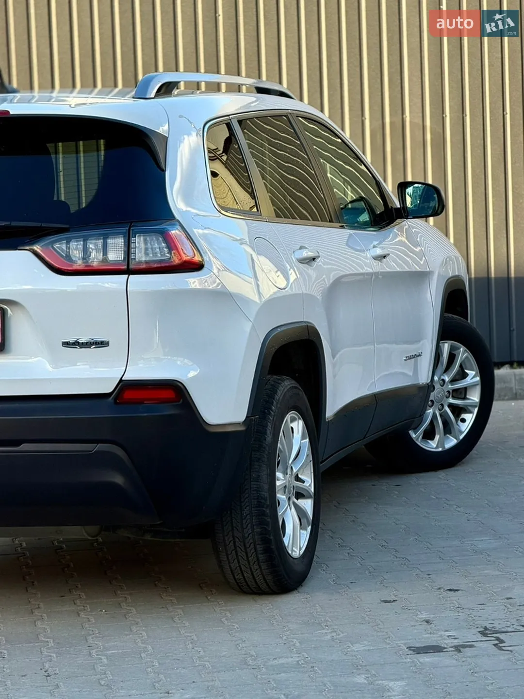 2019 Jeep Cherokee - мініатюра 24