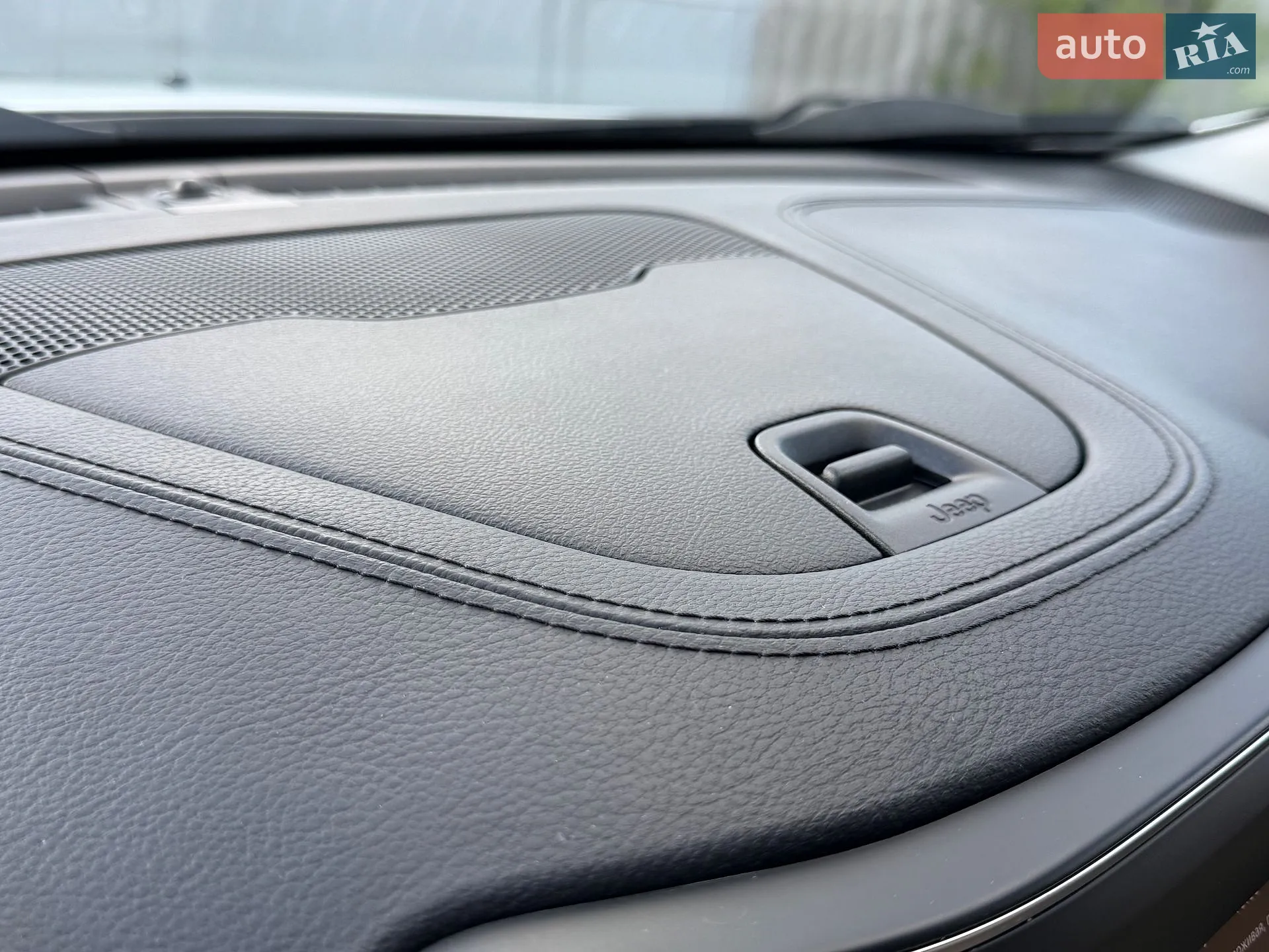 2018 Jeep Cherokee - мініатюра 42