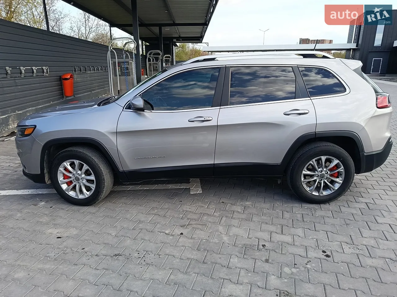 2018 Jeep Cherokee - мініатюра 13