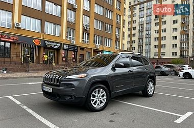 Позашляховик / Кросовер Jeep Cherokee 2016 в Києві
