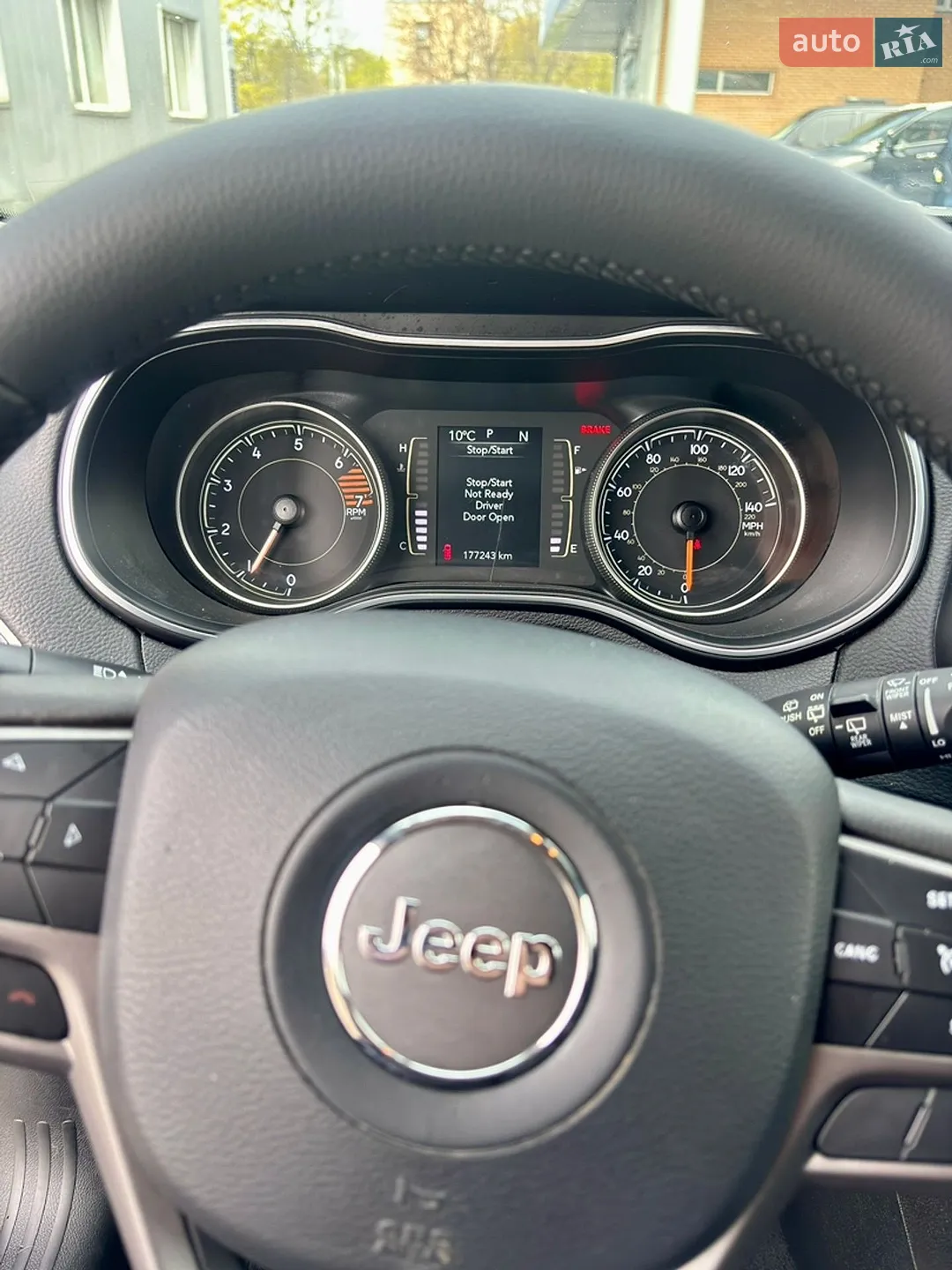 2020 Jeep Cherokee - мініатюра 38