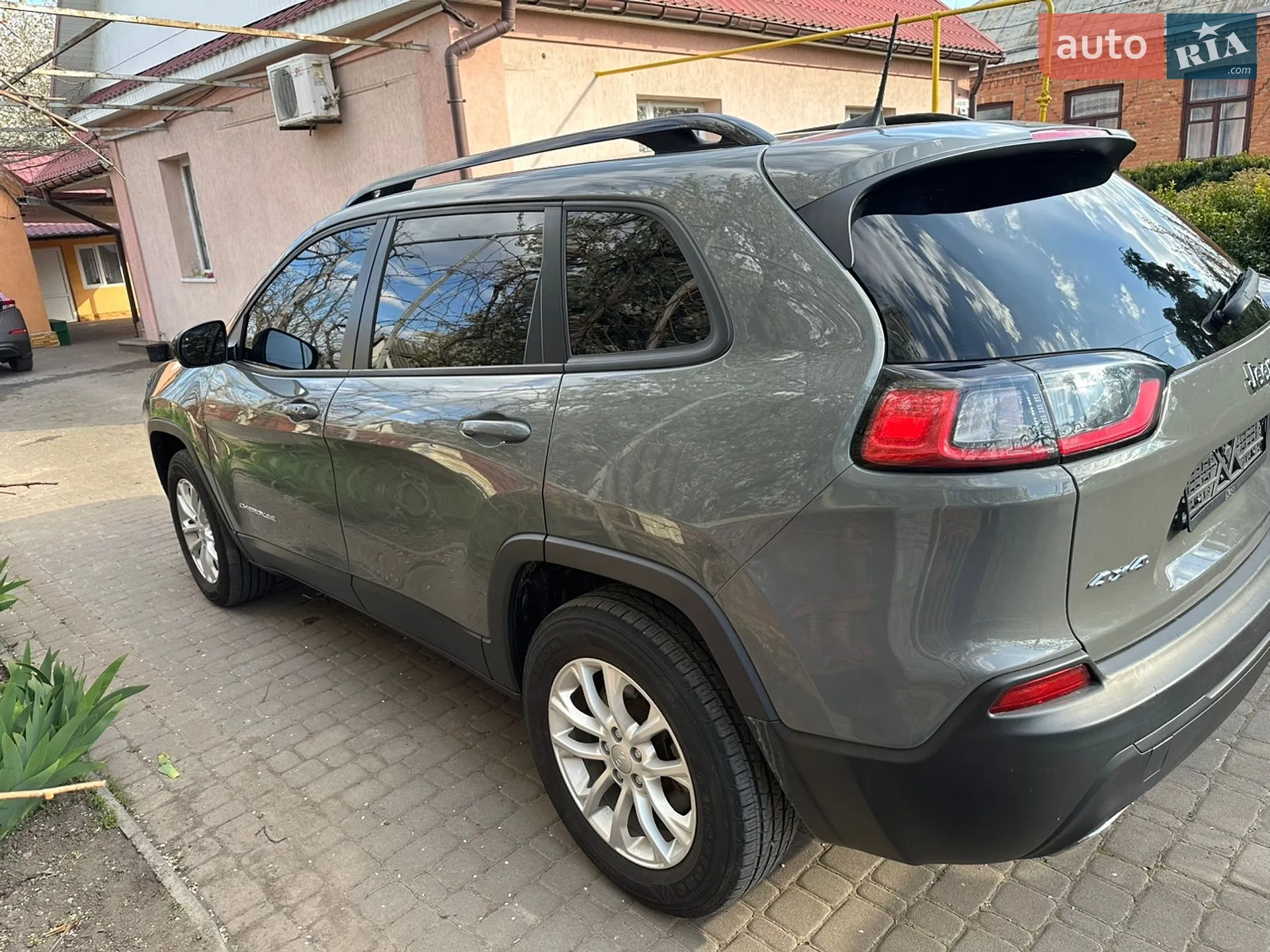2022 Jeep Cherokee - мініатюра 4