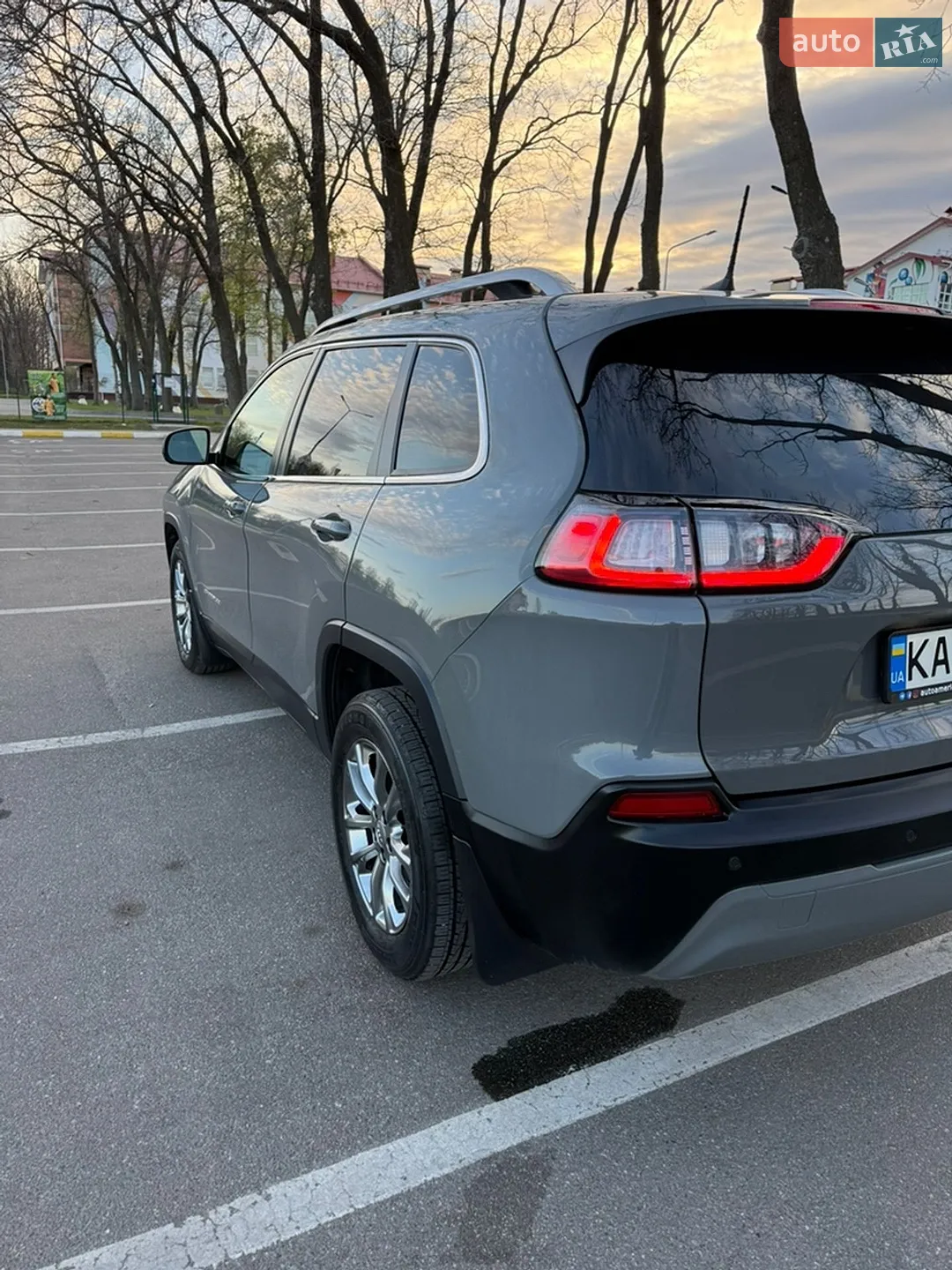 2020 Jeep Cherokee - мініатюра 7