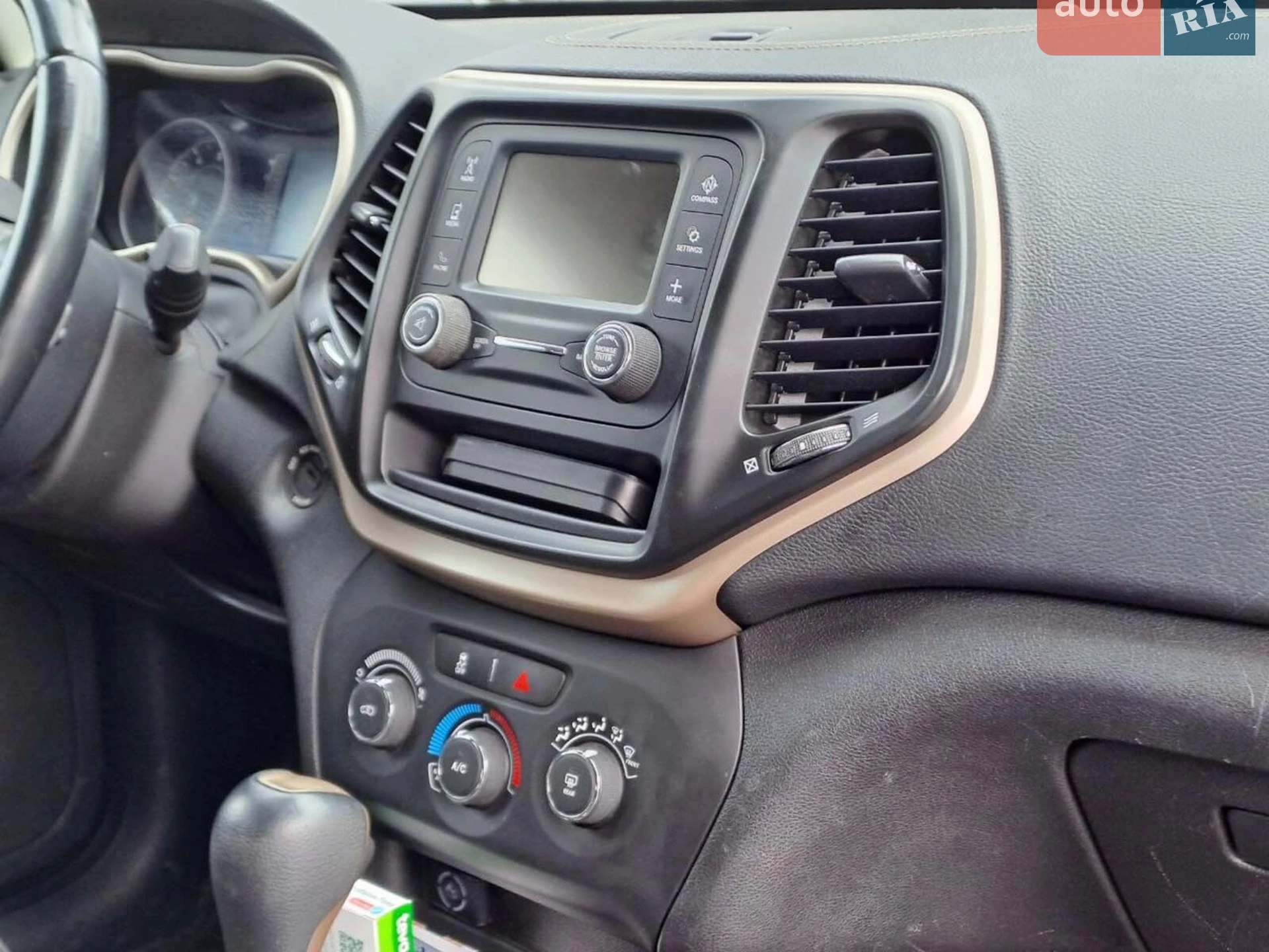 2017 Jeep Cherokee - мініатюра 13