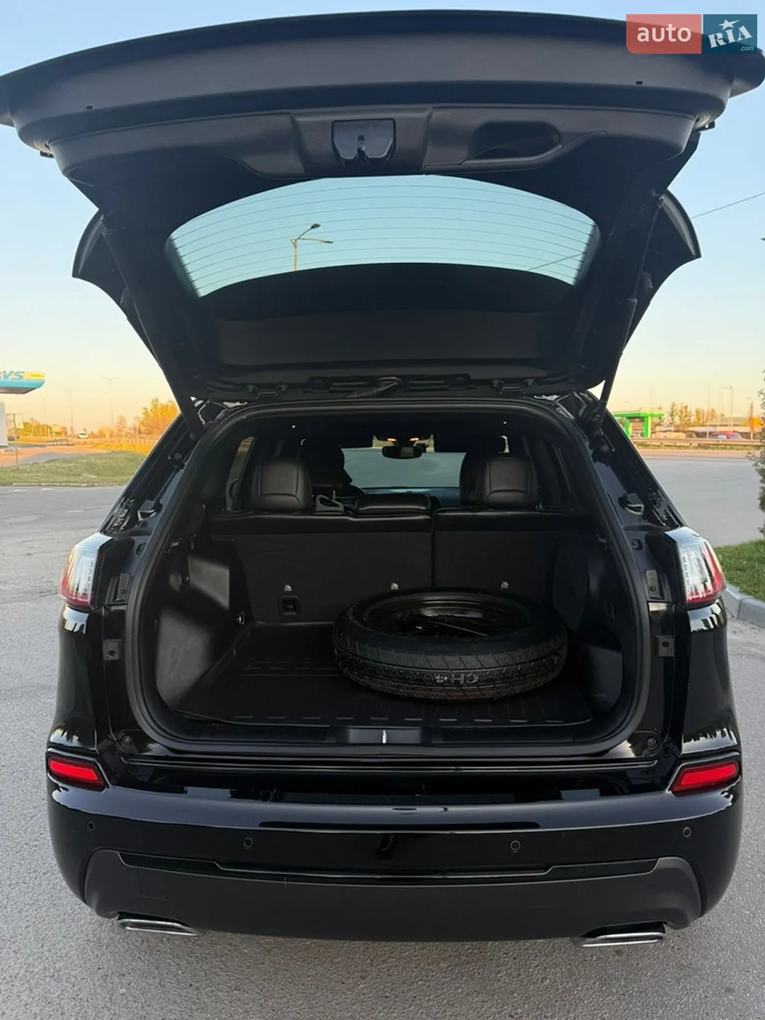 2020 Jeep Cherokee - мініатюра 9